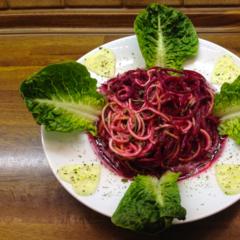 Pinke Zucchini - Rote Rüben - Nudeln