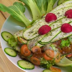 Bananen - Petersilie - Paprika - "Lasagna" auf Bok Choy