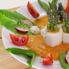 Spargel - Rettich - Türmchen in Orangen - Nektarinen - Creme