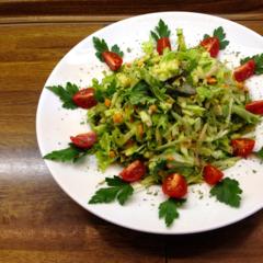 Avocado - Apfel - Frisée - Salat