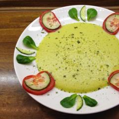 Ananas - Gurken - Dattel - Suppe